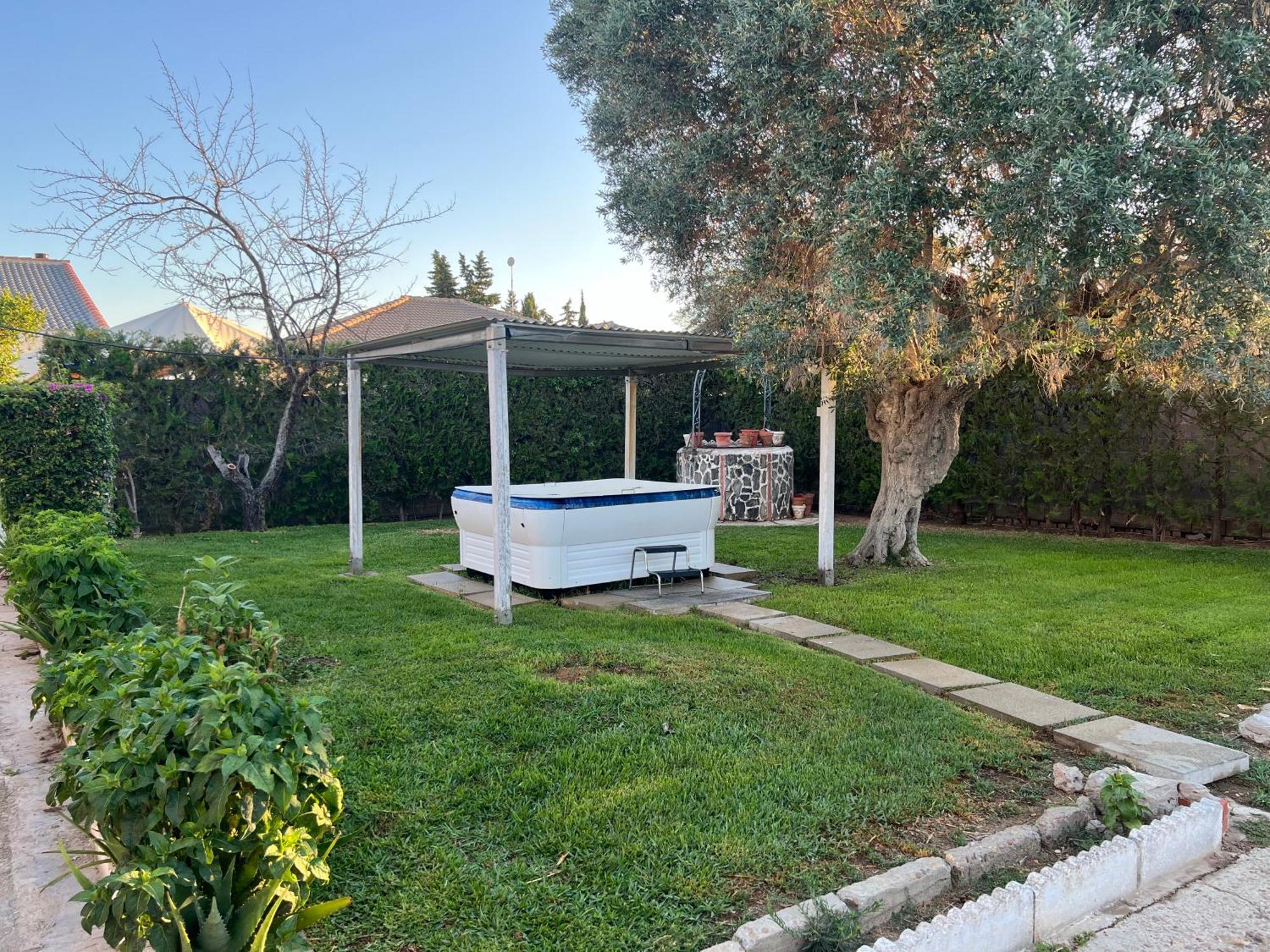 Chalet Piscina Jakuzzi Sevilla Hacienda de Tarazona Exterior foto